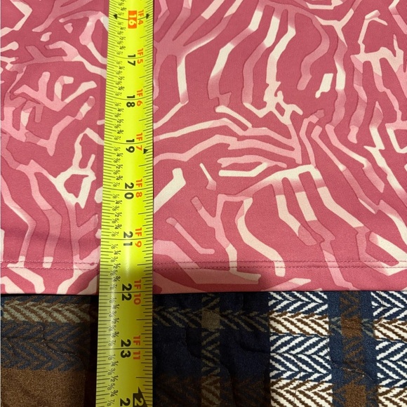 Nike Golf Youth Girls L Dri FIT
Short Sleeve V Neck Fuchsia Pink
Printed - Picture 6 of 8